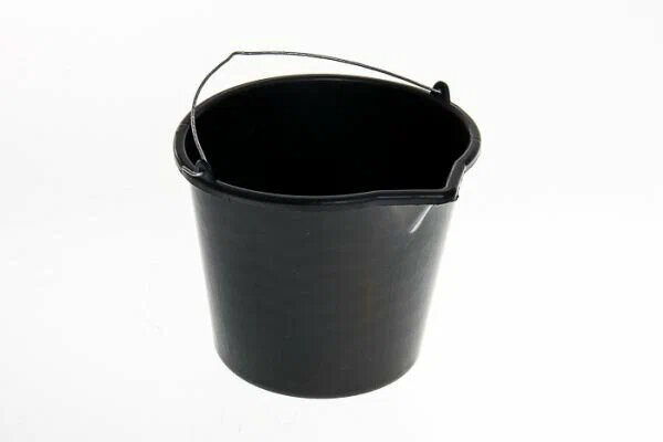 Ведро 5л строительно/хозяйственное с метал.ручкой и носиком (Мультипласт)